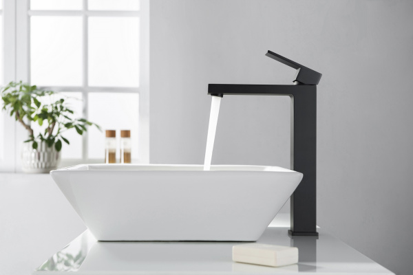 Смеситель для раковины-чаши Timo Selene черный 3061/03F